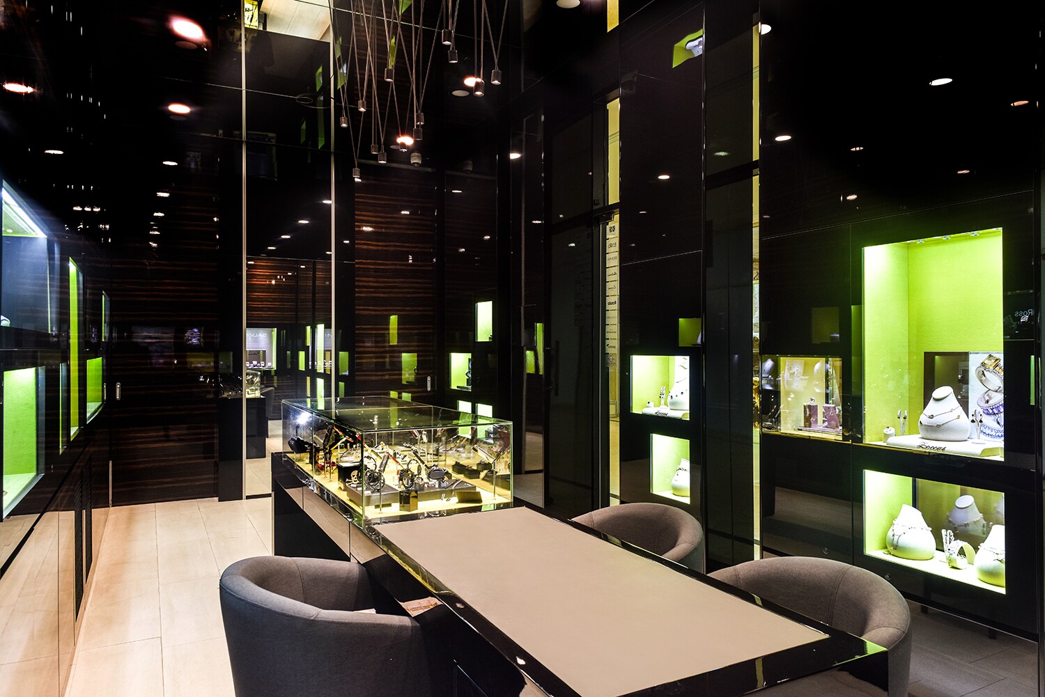 PASHA Boutique